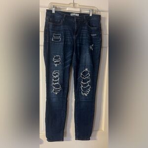 Mudd distressed skinny jeans